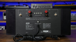 Adcom GFA-5500 (200W/Ch) - Power Amp